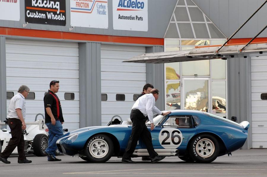  Shelby Cobra Daytona Coupe CSX2601 1965 года  (фото 35 из 44)